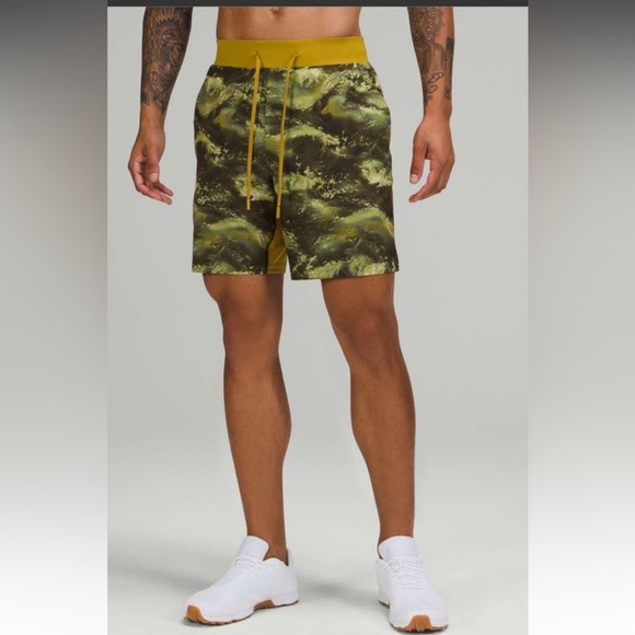 Lululemon T.H.E. Linerless Short 
High Dive Auric Gold Multi medium m - Picture 1 of 6